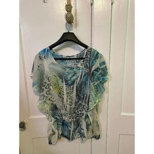 Women’s size Large Abstract fun blouse